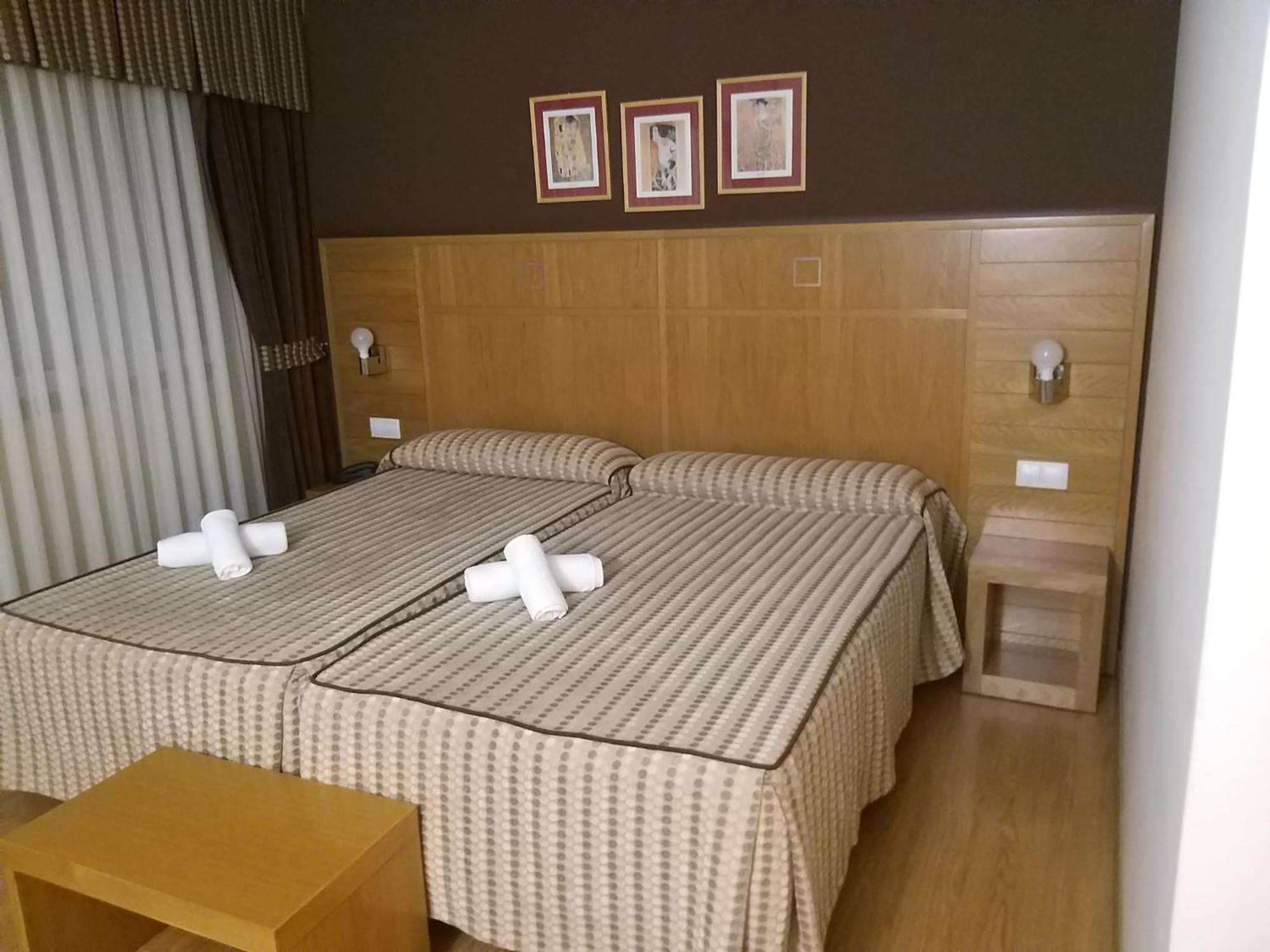 Hotel Condes De Lemos Espana Monforte De Lemos Bagian luar foto