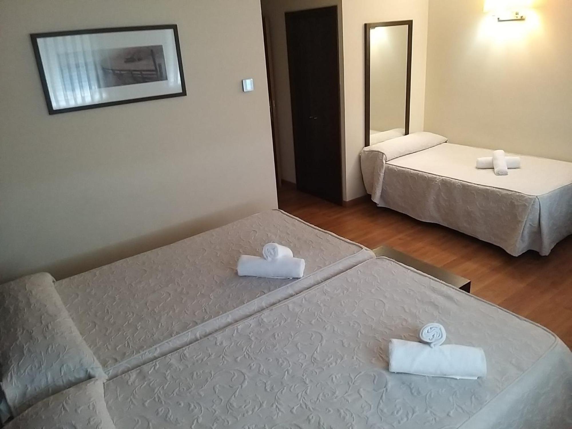 Hotel Condes De Lemos Espana Monforte De Lemos Bagian luar foto