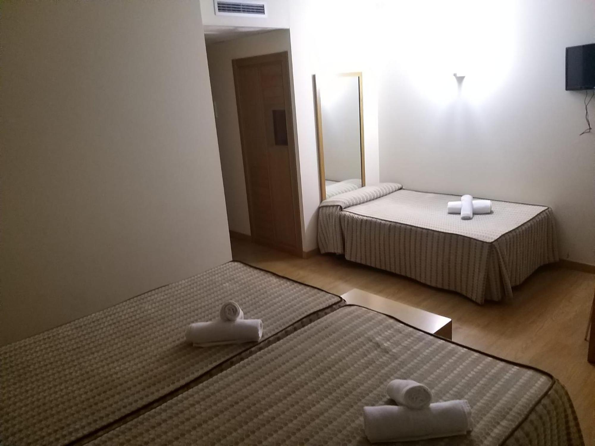 Hotel Condes De Lemos Espana Monforte De Lemos Bagian luar foto